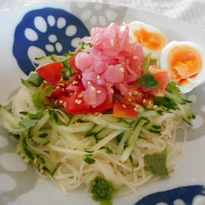 甘酢みょうがとキュウリとトマトのそうめん